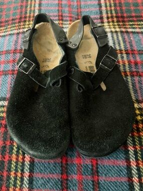 Size 39 Birkenstock Black Tokio Suede Clogs